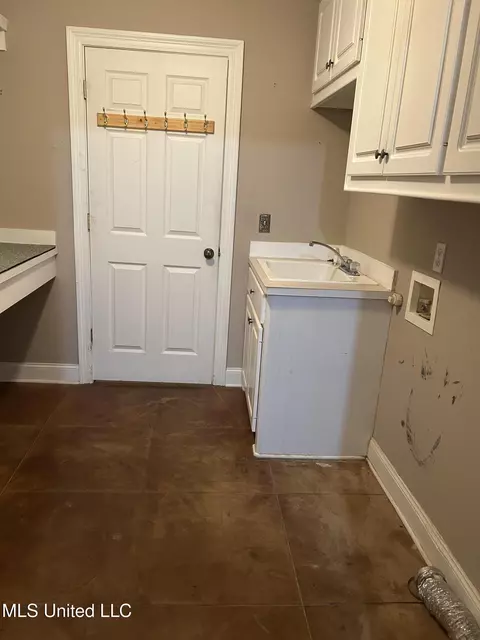 Other - 226 Pine View Cir, Flora, MS 39071 photo 6 of 12