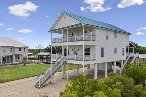 4011 S Nassau St, Bay Saint Louis, MS 39520