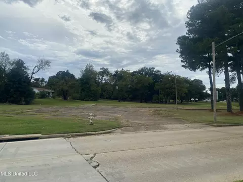 2875 Medgar Evers Blvd, Jackson, MS 39213 photo 3