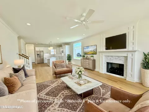 Living - 2558 Saint Charles Cv, Southaven, MS 38672 photo 1 of 3