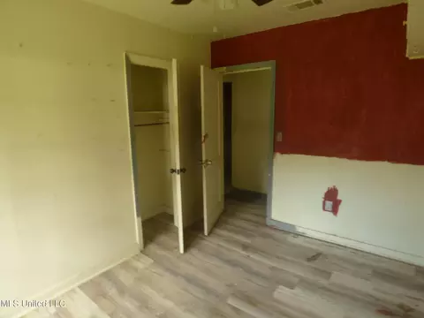 Bedroom - 906 Myra St, Brookhaven, MS 39601 photo 1 of 4