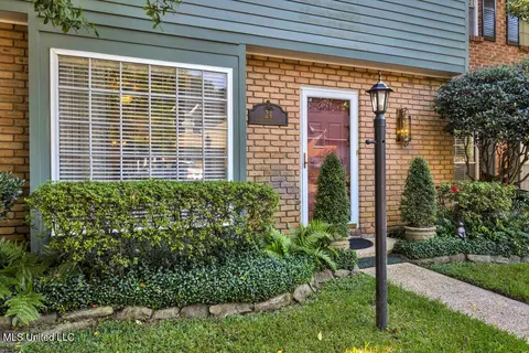 24 Independence Dr, Gulfport, MS 39507