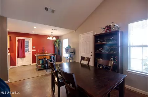 Other - 623 Sandpiper Dr, Brandon, MS 39047 photo 4 of 9