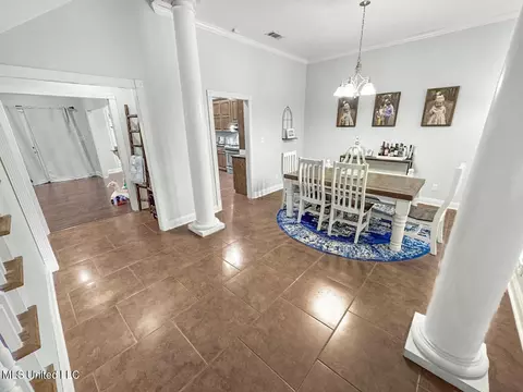 Entry Way - 52 Ogden Rd, Natchez, MS 39120 photo 1 of 2