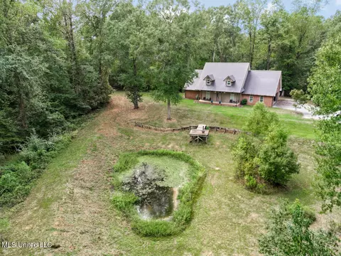 Exterior - 52 Ogden Rd, Natchez, MS 39120 photo 3 of 21