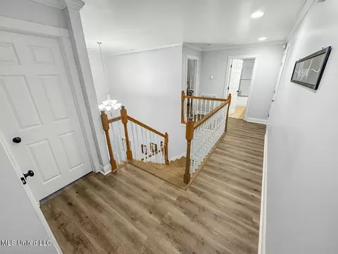 Entry Way - 52 Ogden Rd, Natchez, MS 39120 photo 2 of 2