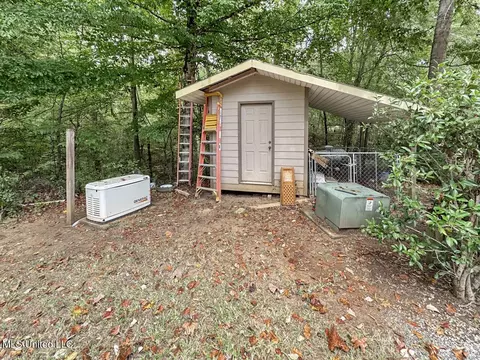 Exterior - 52 Ogden Rd, Natchez, MS 39120 photo 5 of 21