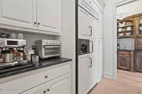Kitchen - 101 Red Leaf Cv, Ridgeland, MS 39157 photo 6 of 7