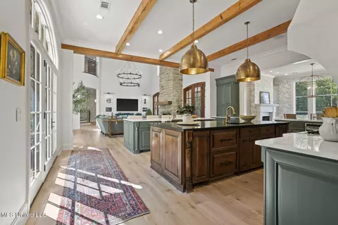 Kitchen - 101 Red Leaf Cv, Ridgeland, MS 39157 photo 1 of 7