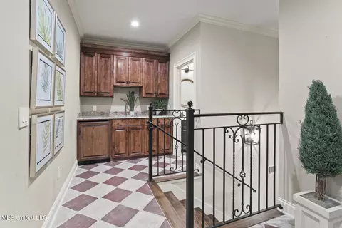 Entry Way - 101 Red Leaf Cv, Ridgeland, MS 39157 photo 3 of 5