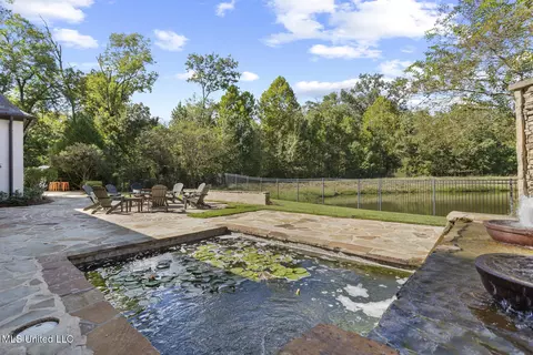 Exterior - 101 Red Leaf Cv, Ridgeland, MS 39157 photo 6 of 17