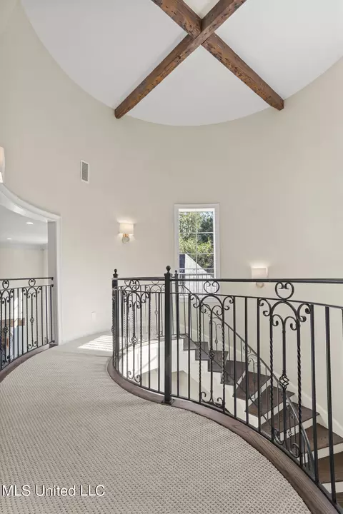 Entry Way - 101 Red Leaf Cv, Ridgeland, MS 39157 photo 5 of 5