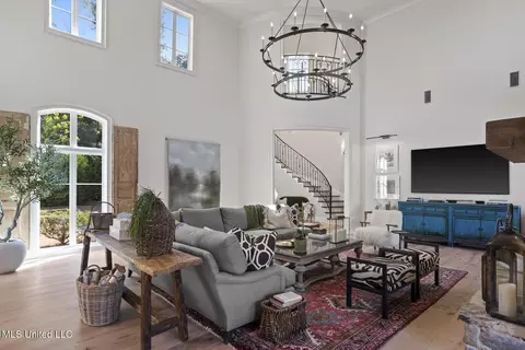 Living - 101 Red Leaf Cv, Ridgeland, MS 39157 photo 1 of 6