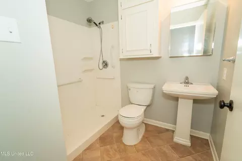 20137 Lovers Ln, Long Beach, MS 39560 photo 14