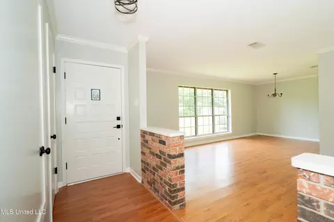 20137 Lovers Ln, Long Beach, MS 39560 photo 4