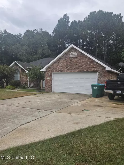 12231 Charwood Ave, Gulfport, MS 39503