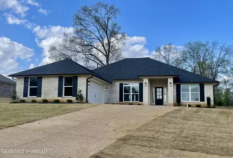 112 Farley Rd, Byhalia, MS 38611