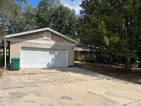 8820 Manoo Pl, Diamondhead, MS 39525 photo 3