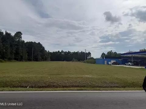 13321 Dedeaux Rd, Gulfport, MS 39503
