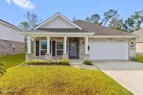 5450 Leeds Ln, Biloxi, MS 39532
