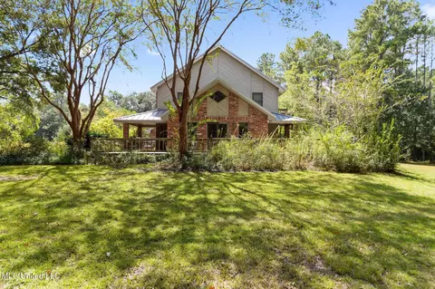 22 Nottoway Dr, Picayune, MS 39466