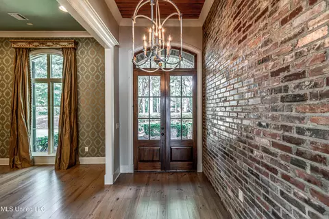 Entry Way - 111 Johnstone Dr, Madison, MS 39110 photo 1 of 3