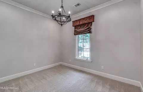 Bedroom - 111 Johnstone Dr, Madison, MS 39110 photo 5 of 10