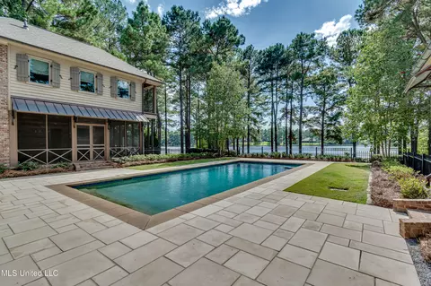 Exterior - 111 Johnstone Dr, Madison, MS 39110 photo 10 of 22