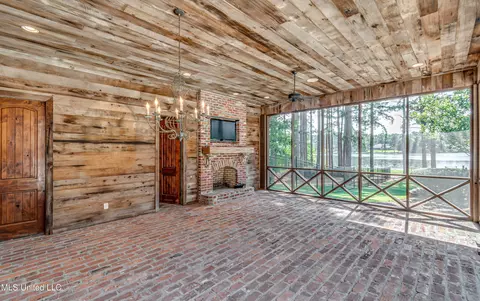 Exterior - 111 Johnstone Dr, Madison, MS 39110 photo 11 of 22
