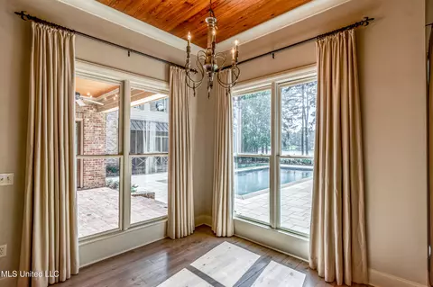 Dining - 111 Johnstone Dr, Madison, MS 39110 photo 3 of 3