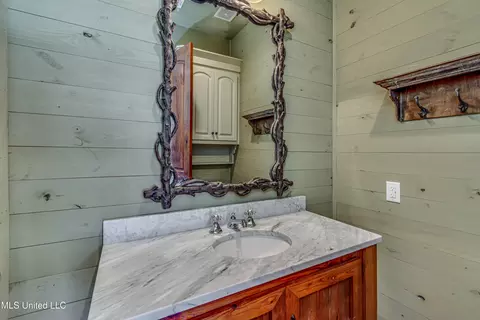Bath - 111 Johnstone Dr, Madison, MS 39110 photo 10 of 10