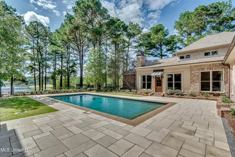 Exterior - 111 Johnstone Dr, Madison, MS 39110 photo 9 of 22