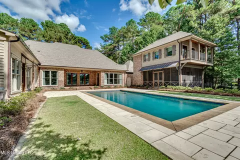 Exterior - 111 Johnstone Dr, Madison, MS 39110 photo 7 of 22