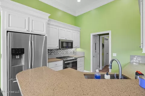 Kitchen - 119 Tradition Pkwy, Flowood, MS 39232 photo 1 of 3