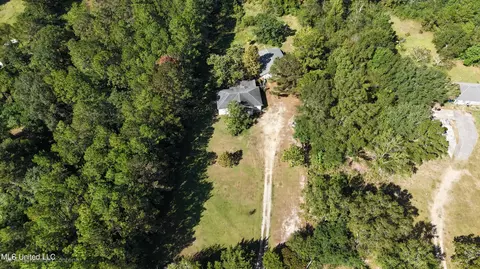 21487 Dye Rd, Saucier, MS 39574 photo 6