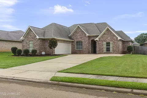 213 Cooper Ln, Canton, MS 39046