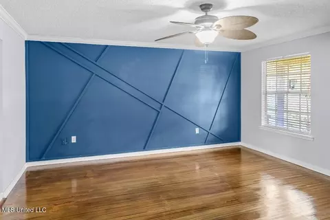 Living - 741 Sandy Ln, Pearl, MS 39208 photo 2 of 3