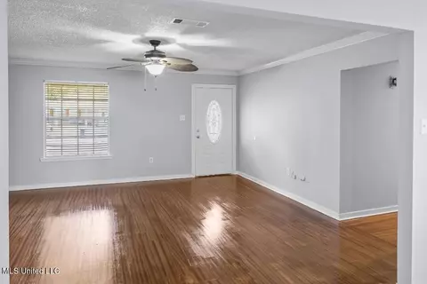 Living - 741 Sandy Ln, Pearl, MS 39208 photo 1 of 3