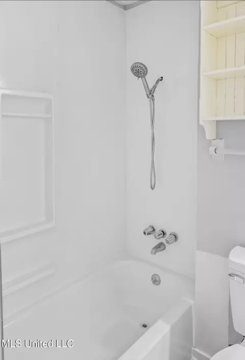 Bath - 741 Sandy Ln, Pearl, MS 39208 photo 3 of 4