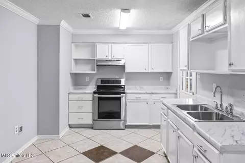 Kitchen - 741 Sandy Ln, Pearl, MS 39208 photo 1 of 1