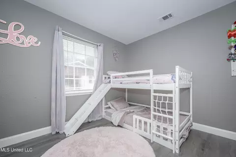 Bedroom - 3609 Doris Cir, Moss Point, MS 39563 photo 5 of 10