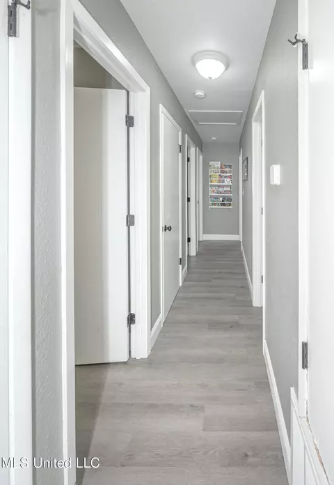 Entry Way - 3609 Doris Cir, Moss Point, MS 39563 photo 1 of 1