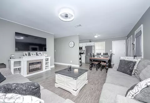 Living - 3609 Doris Cir, Moss Point, MS 39563 photo 1 of 4