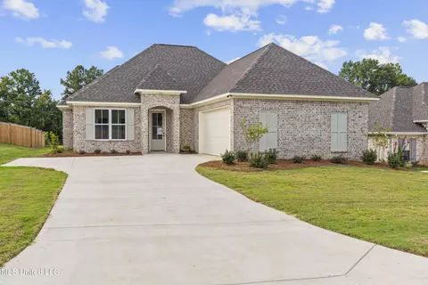 109 Lewis Farms Dr, Madison, MS 39110
