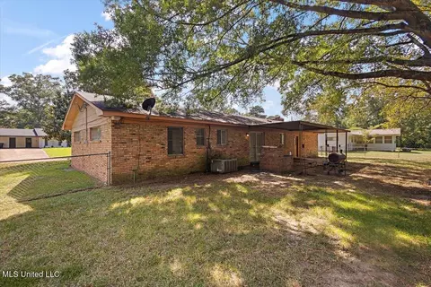 Exterior - 1315 Mcdonald Ave, Canton, MS 39046 photo 6 of 8