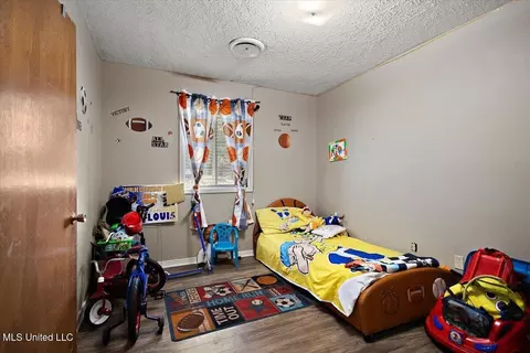 Bedroom - 1315 Mcdonald Ave, Canton, MS 39046 photo 2 of 3