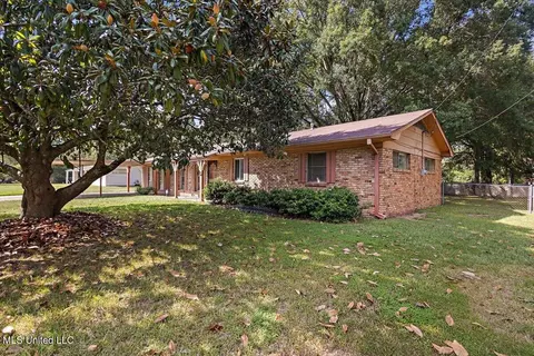 Exterior - 1315 Mcdonald Ave, Canton, MS 39046 photo 2 of 8
