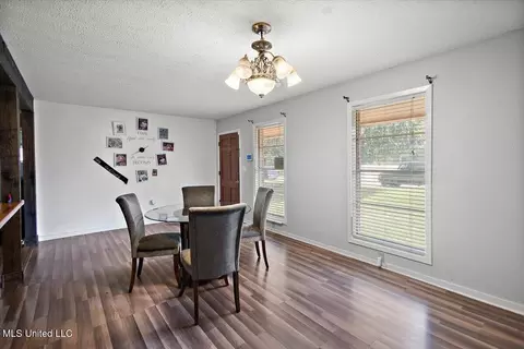 Dining - 1315 Mcdonald Ave, Canton, MS 39046 photo 2 of 3