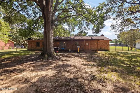 Exterior - 1315 Mcdonald Ave, Canton, MS 39046 photo 7 of 8