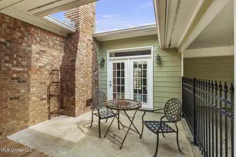 Exterior - 203 Heritage Dr, Madison, MS 39110 photo 14 of 20